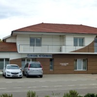 Façade en panneaux composite colorés made with Lofoten