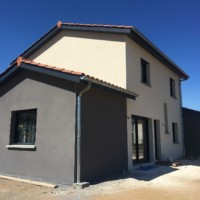 Menuiseries aluminium sur construction traditionnelle